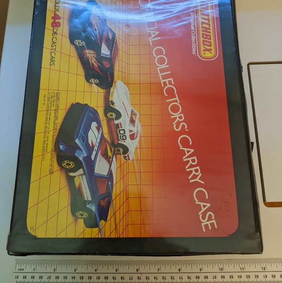 Vintage 1983 Matchbox Collectors Carrying Case with cars and trucks- SALE - Picture 5 of 17
